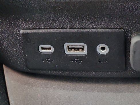 Used 2024 Chevrolet Malibu LT image 24