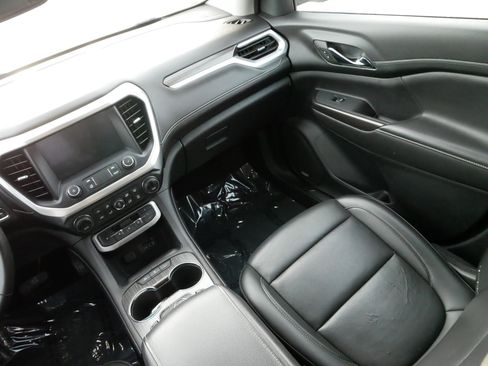 Used 2023 GMC Acadia SLT image 11