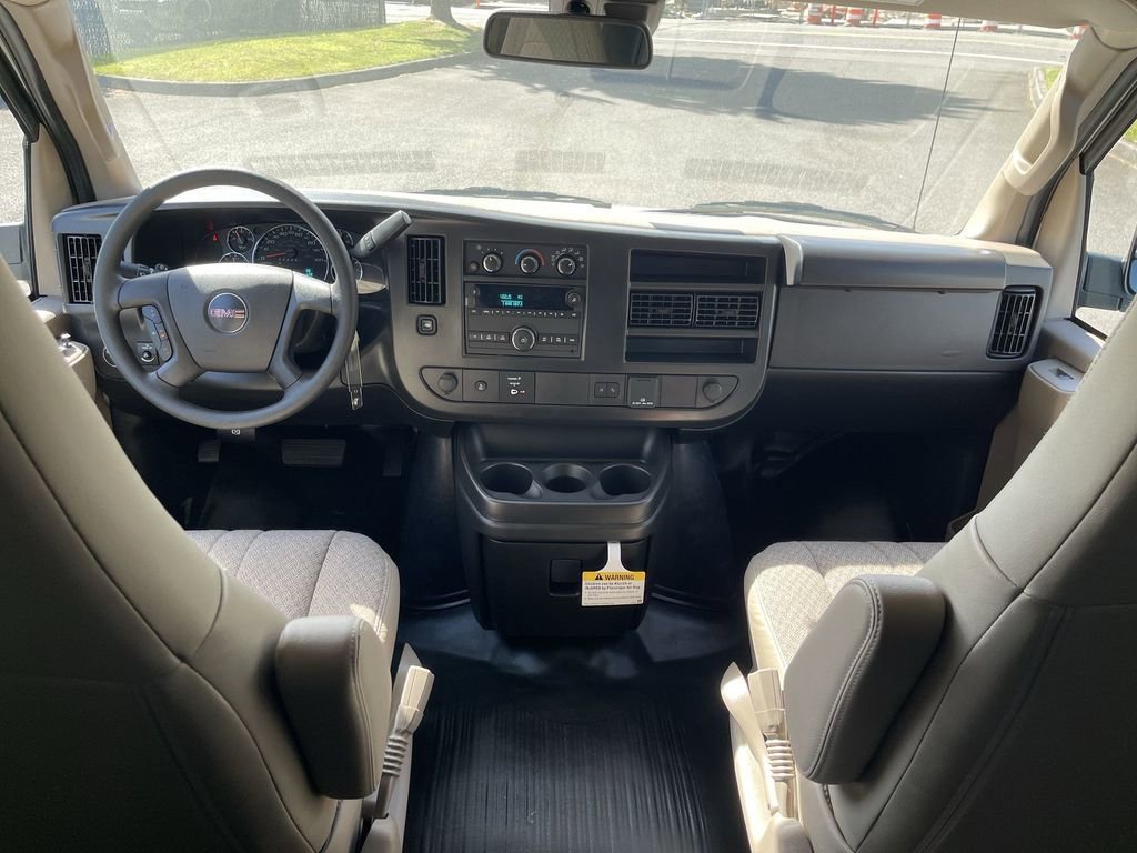 New 2026 GMC Savana 3500 w/ Driver Convenience Package RWD image 20