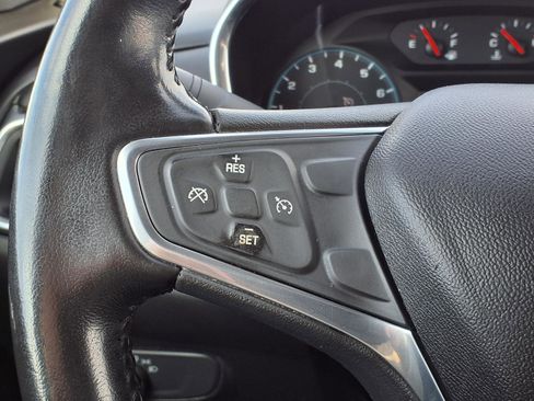 Used 2018 Chevrolet Equinox LT image 21