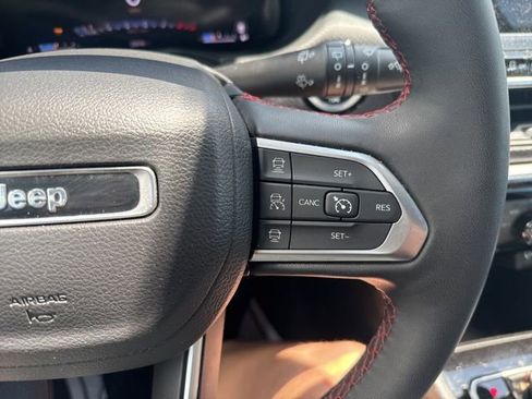 Used 2024 Jeep Compass Trailhawk w/ Trailhawk Elite Group AWD/4WD image 15