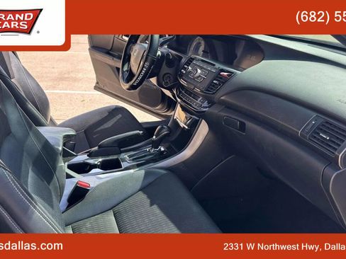 Used 2016 Honda Accord Sport image 18