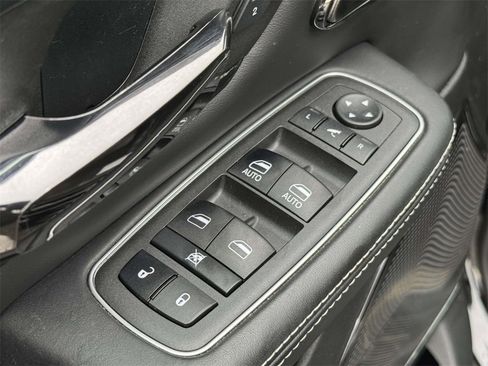 Used 2022 RAM 1500 Limited image 26