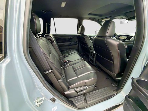 Used 2023 Honda Passport TrailSport image 30