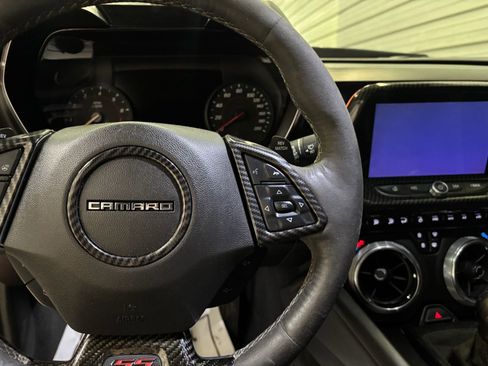 Used 2019 Chevrolet Camaro SS image 15