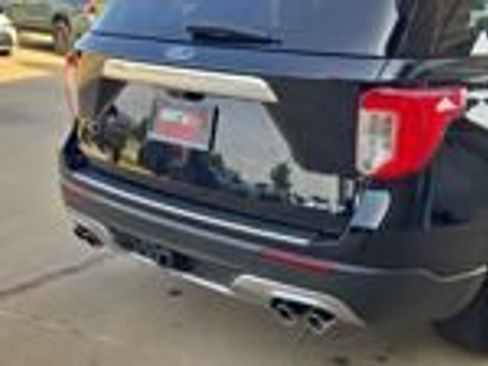 Used 2023 Ford Explorer Platinum w/ Technology Package AWD/4WD image 46