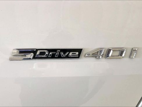 Used 2021 BMW X6 sDrive40i w/ Executive Package image 10