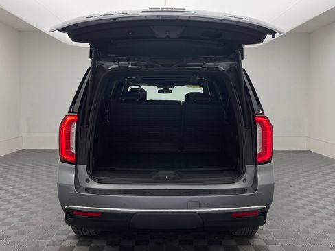 Used 2021 GMC Yukon XL SLT w/ SLT Premium Package AWD/4WD image 11