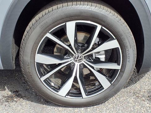 New 2026 Volkswagen Atlas Cross Sport SEL Premium R-Line AWD/4WD image 6