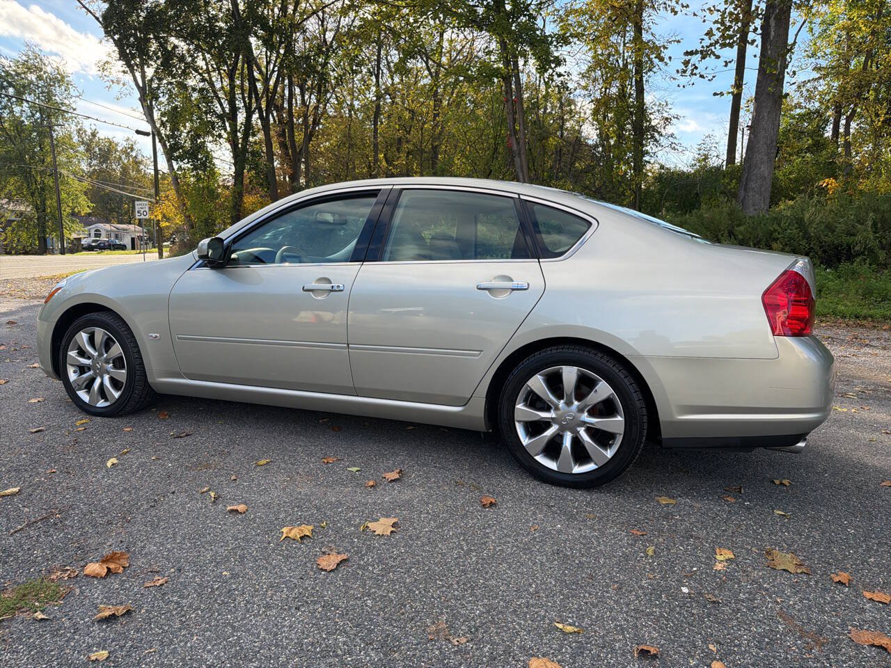 Used 2007 INFINITI M35 w/ Technology Pkg RWD image 17