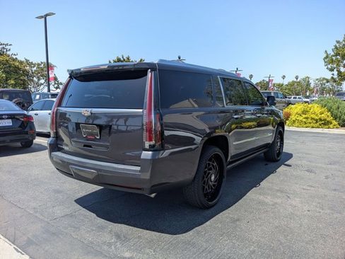 Used 2016 Cadillac Escalade ESV Premium image 5