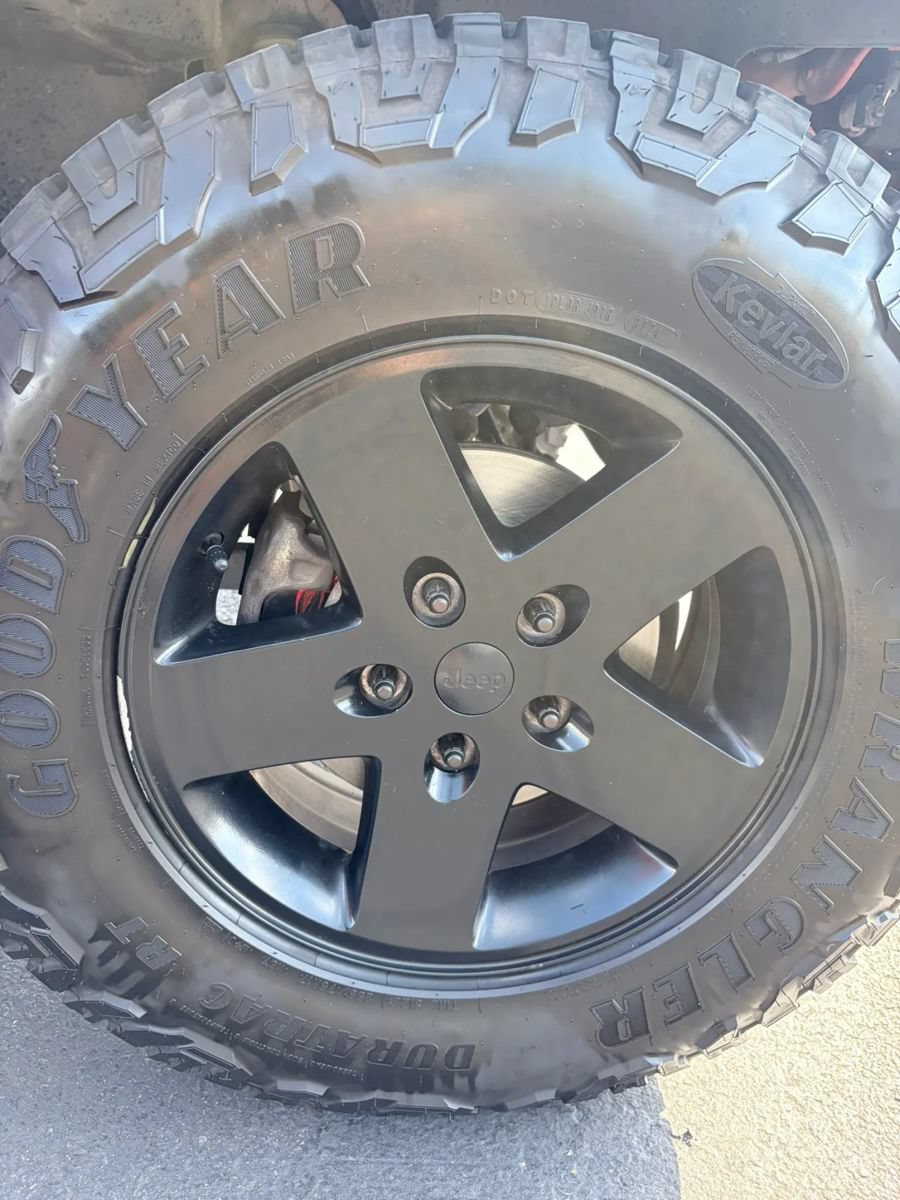 Used 2010 Jeep Wrangler Sport AWD/4WD image 13
