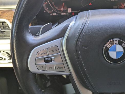 Used 2020 BMW 750i xDrive w/ Executive Package image 17