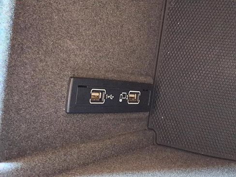 Used 2018 Mercedes-Benz GLE 350 4MATIC image 9