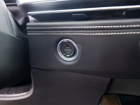 Used 2025 Cadillac Escalade Sport Platinum w/ LPO, ONYX Package image 18