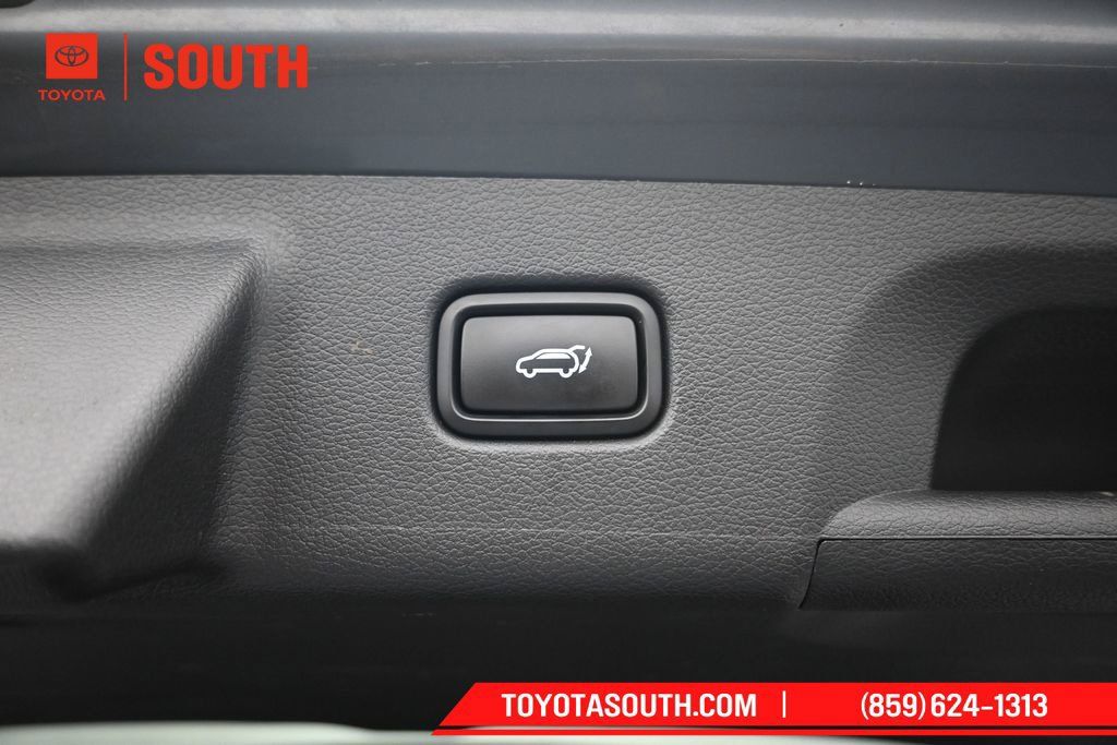 Used 2025 Hyundai Palisade SEL AWD/4WD image 32