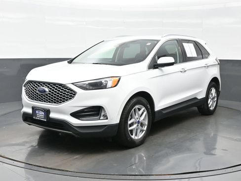Used 2024 Ford Edge SEL w/ Convenience Package AWD/4WD image 2