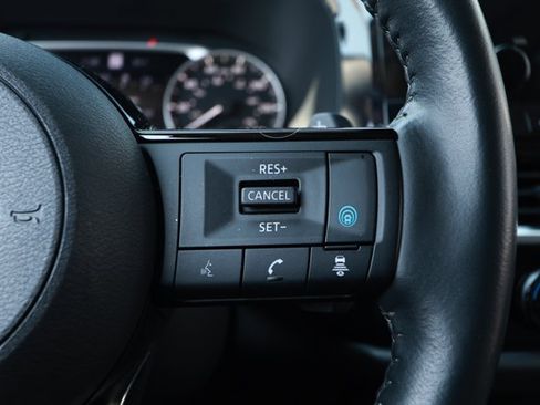 Used 2022 Nissan Pathfinder SL w/ SL Premium Package FWD image 14