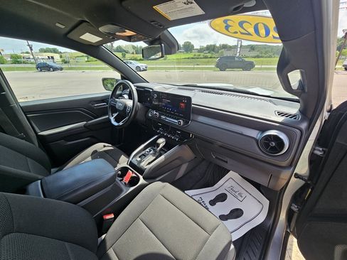 Used 2023 Chevrolet Colorado LT w/ LT Convenience Package II AWD/4WD image 25