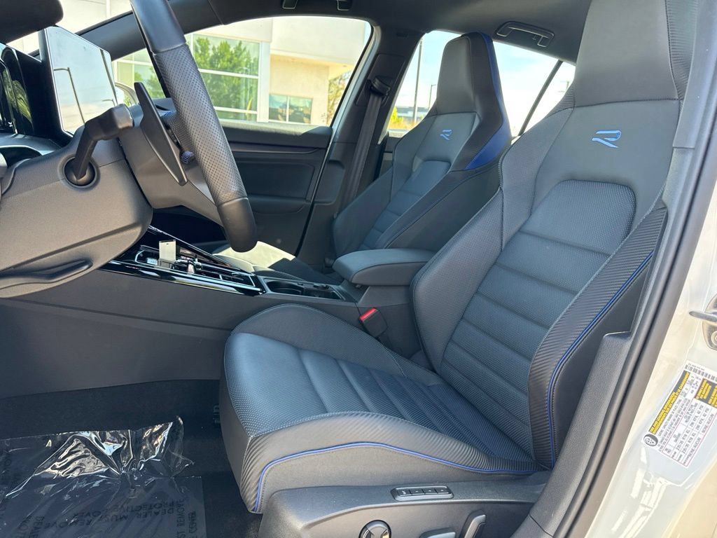 Certified 2026 Volkswagen Golf AWD/4WD image 10