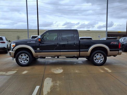 Used 2014 Ford F250 King Ranch w/ King Ranch w/Chrome Package image 3