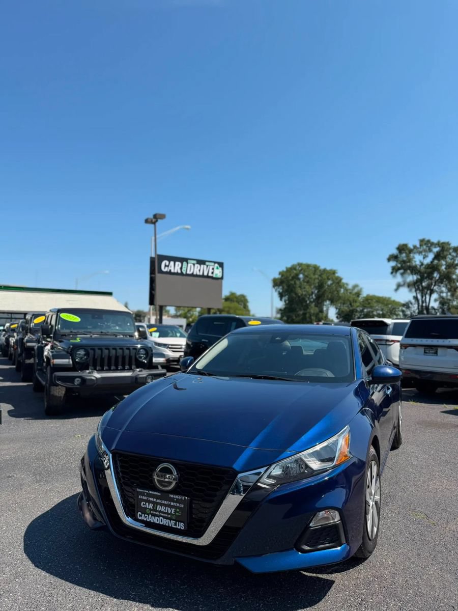 Used 2021 Nissan Altima 2.5 S w/ Driver Assist Package FWD image 1