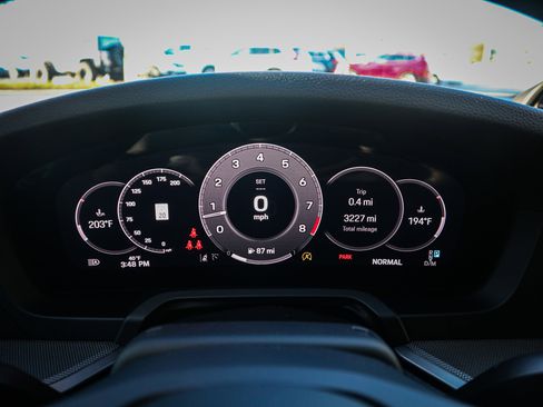 Used 2025 Porsche 911 Carrera image 22