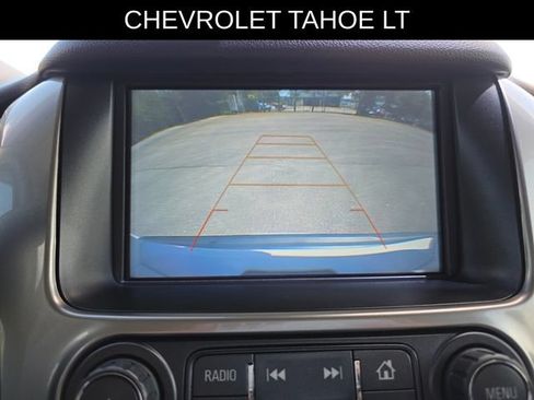 Used 2018 Chevrolet Tahoe LT w/ Luxury Package RWD image 32