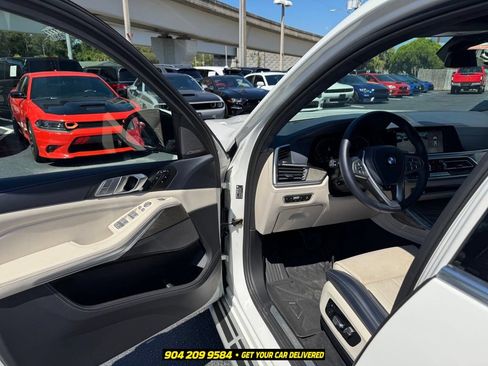 Used 2019 BMW X7 xDrive40i w/ Premium Package AWD/4WD image 22