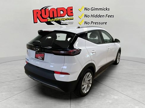 Used 2023 Chevrolet Bolt EUV LT image 6