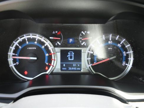 Certified 2019 Toyota 4Runner TRD Off-Road Premium AWD/4WD image 32