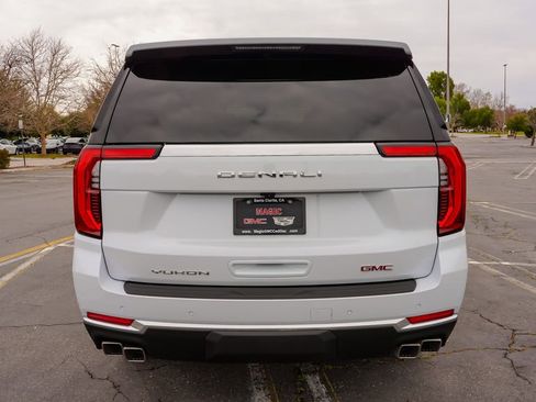 New 2026 GMC Yukon XL Denali w/ Sun & Power Step Package AWD/4WD image 8