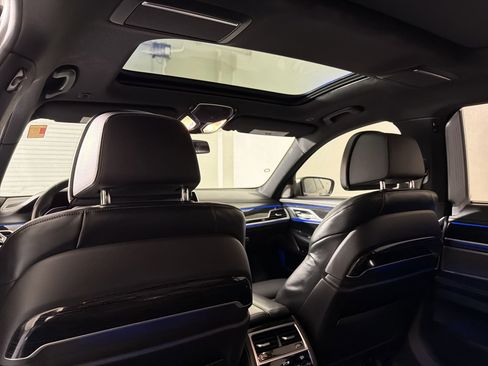 Used 2022 BMW 750i xDrive w/ Luxury Rear Seating Package AWD/4WD image 29