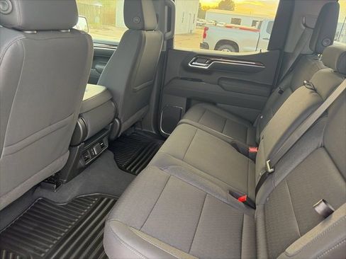 New 2026 GMC Sierra 1500 Elevation image 11