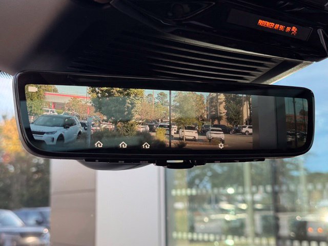 Certified 2024 Land Rover Range Rover Autobiography AWD/4WD image 24
