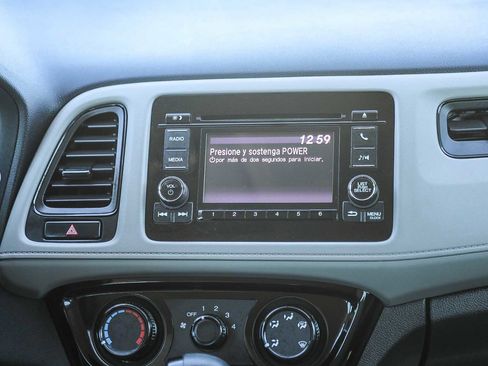 Used 2020 Honda HR-V LX image 14