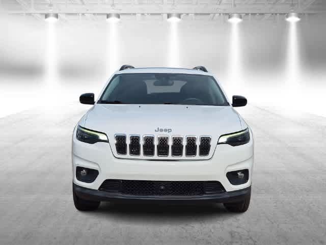Used 2022 Jeep Cherokee Latitude Lux w/ Sun & Sound Group AWD/4WD image 3