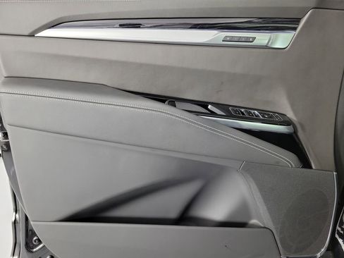 Certified 2026 Cadillac Escalade Sport w/ LPO, Floor Liner Package image 19