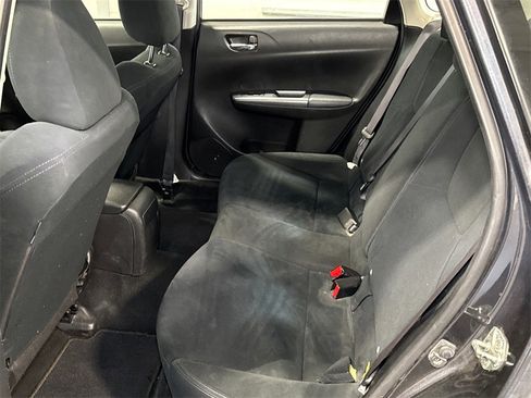 Used 2011 Subaru Impreza 2.5i image 8