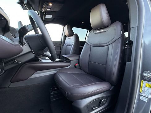 New 2026 Ford Explorer Platinum image 29