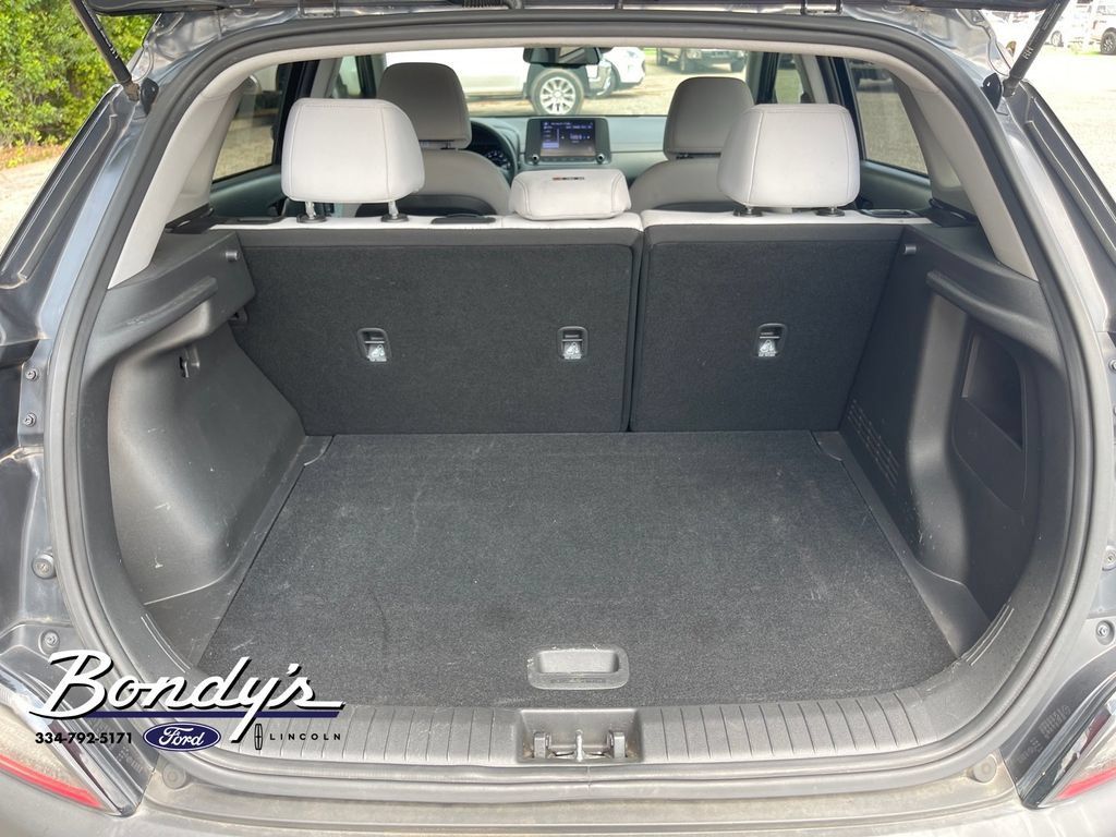 Used 2022 Hyundai Kona SEL FWD image 14