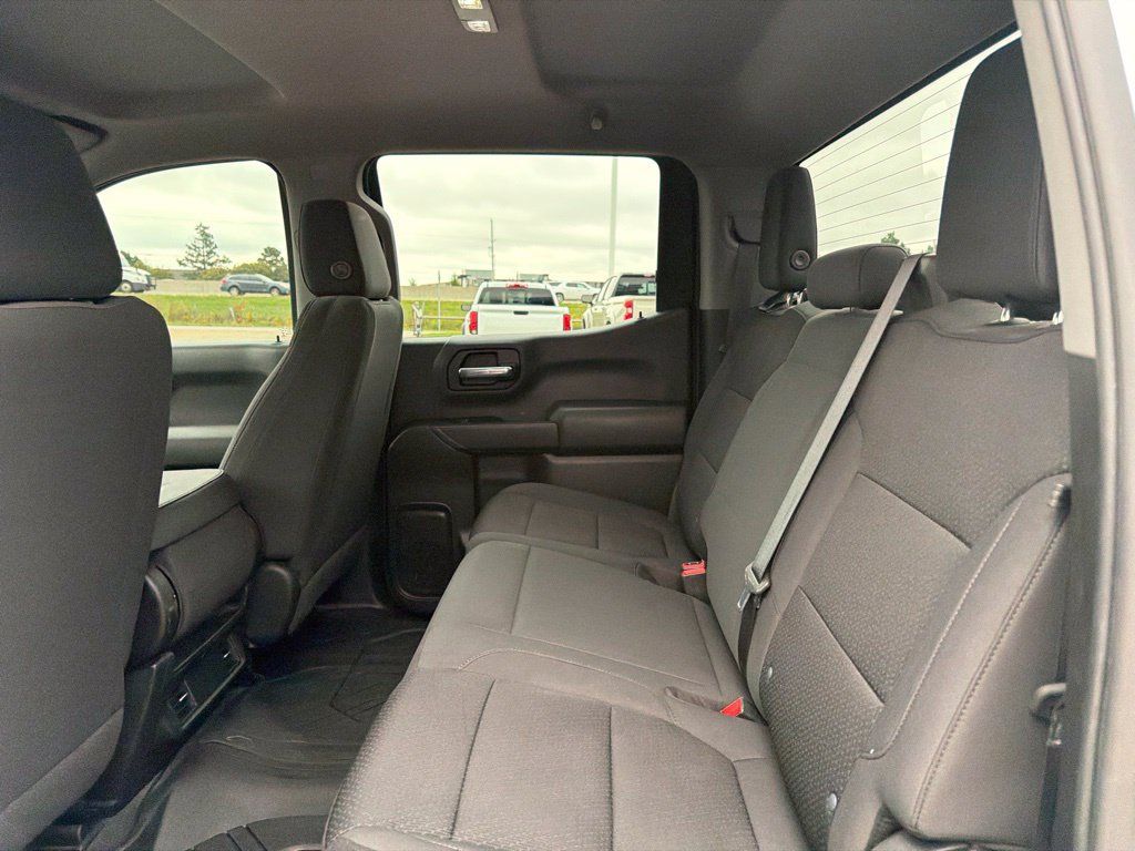 Used 2021 Chevrolet Silverado 1500 Custom AWD/4WD image 12