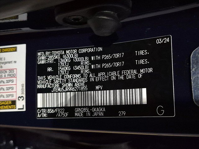 Used 2024 Toyota 4Runner SR5 AWD/4WD image 24