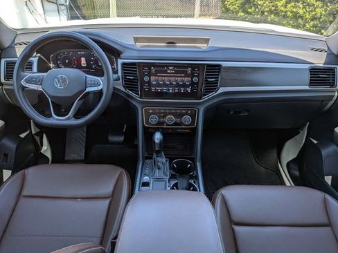 Used 2023 Volkswagen Atlas SE w/ Black Wheel Package FWD image 21