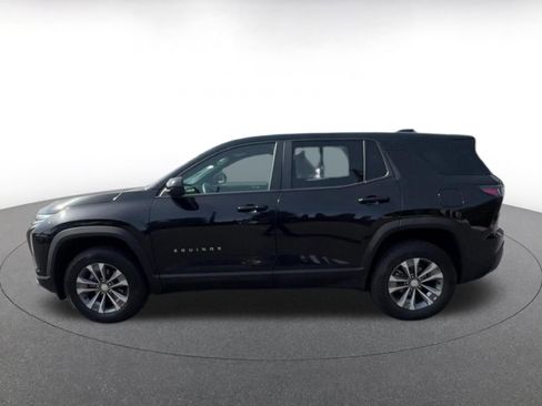 Used 2025 Chevrolet Equinox LT FWD image 9