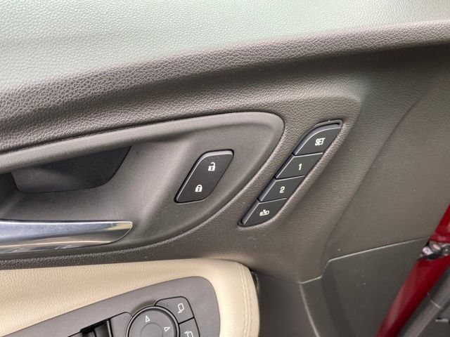 Certified 2023 Buick Encore GX Essence FWD image 16