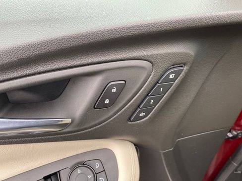 Certified 2023 Buick Encore GX Essence FWD image 16