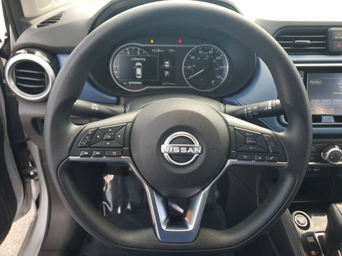 Certified 2025 Nissan Versa SV w/ Trunk Package image 18