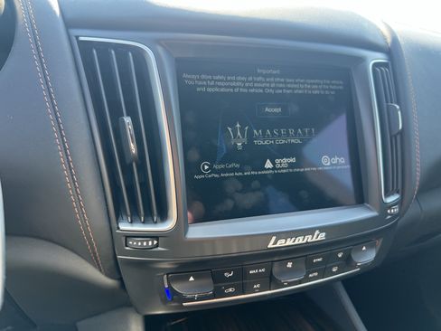 Used 2017 Maserati Levante S AWD/4WD image 26