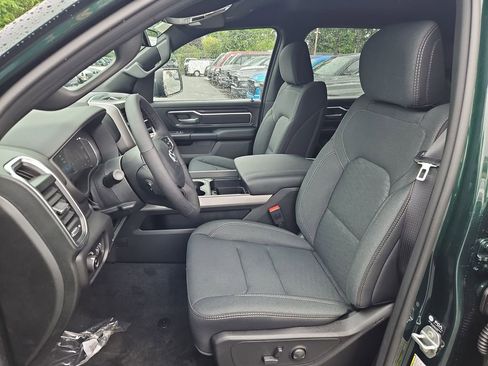 New 2026 RAM 1500 4x4 Crew Cab image 12